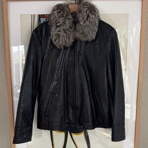 St. John Womens Genuine Black Leather Jacket with Real Fox Fur Collar